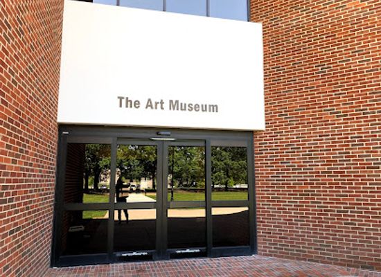 kentucky/lexington/university-of-kentucky/attraction/university-of-kentucky-art-museum