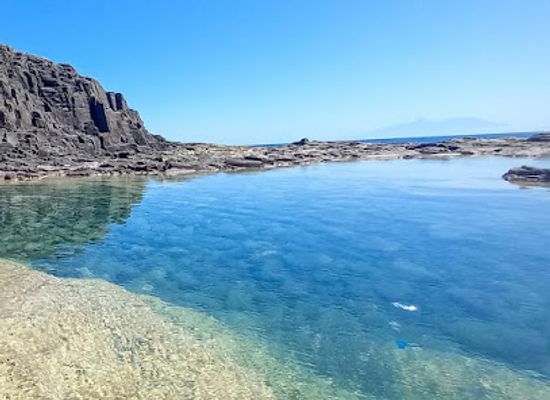 cabo-verde/praia-de-atalaia/attraction/cuba-piscina-natural