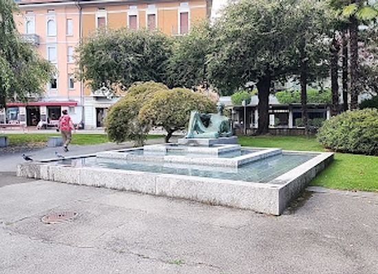 switzerland/lugano/attraction/statue-water-fountain