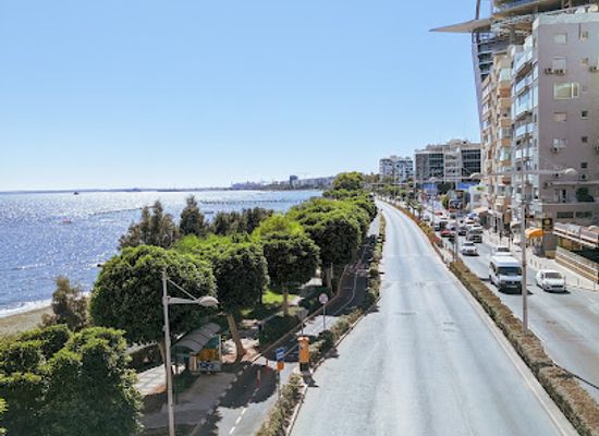 cyprus/limassol/germasogeia/attraction/glass-bridge