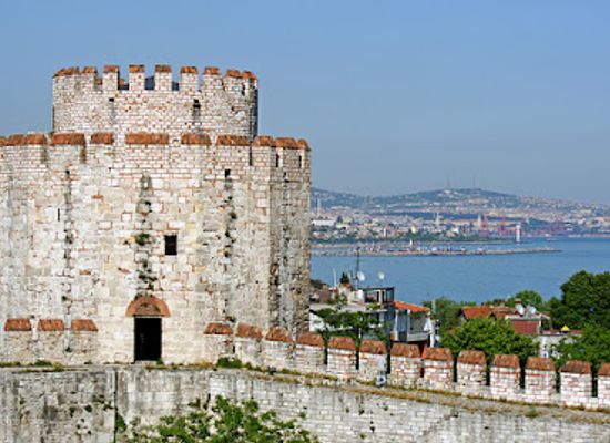 turkiye/marmara-region/attraction/yedikule-fortress