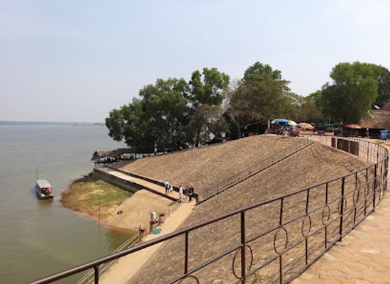 cambodia/siem-reap-province/attraction/knchuhthammeaatukbaaraytukdalaa