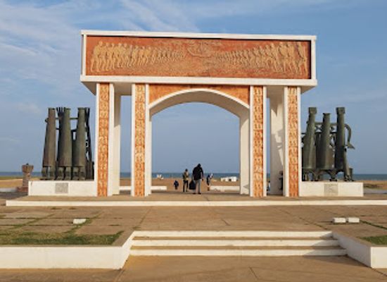 benin/couffo/attraction/door-of-non-return-of-benin