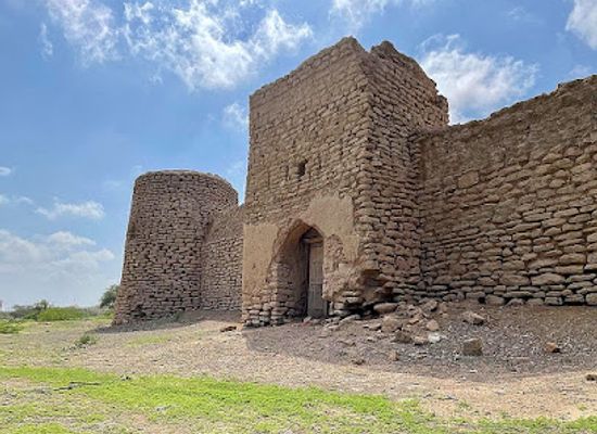 oman/al-batinah-south-governorate/attraction/al-rumais-fort