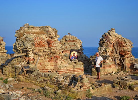 bulgaria/sozopol/attraction/monastery-st-john-the-baptist-ruins