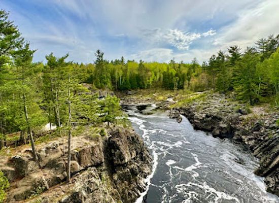 minnesota/central-lakes-region/attraction/jay-cooke-state-park