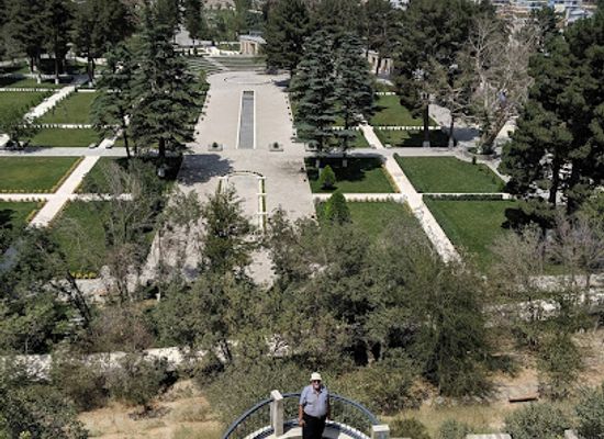 afghanistan/paropamisadae/attraction/chehelseton-garden