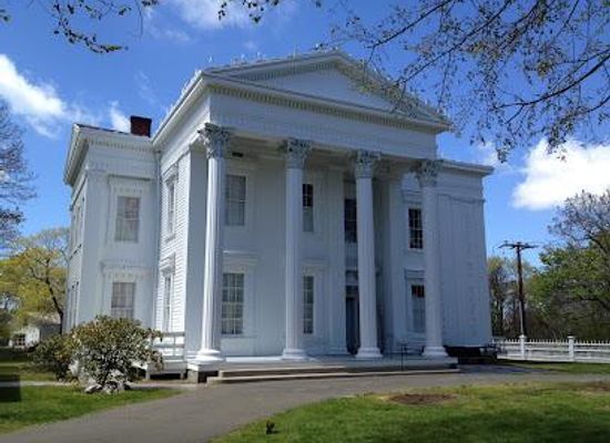 new-york/new-york-metropolitan-area/attraction/sag-harbor-whaling-historical-museum