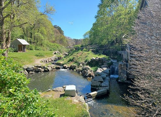 massachusetts/barnstable-county/attraction/stony-brook-grist-mill