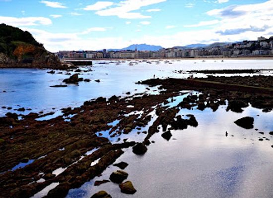 spain/san-sebastian/attraction/ondarretako-arrokaia