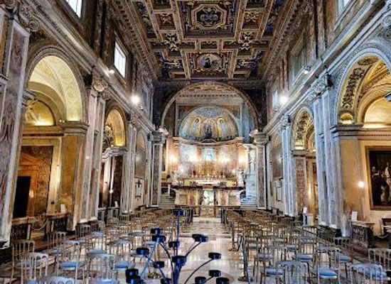 italy/rome/attraction/basilica-di-santa-francesca-romana