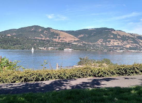 oregon/hood-river/attraction/port-marina-park