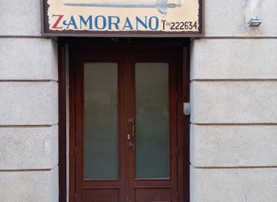 spain/toledo/attraction/mariano-zamorano-swords-factory
