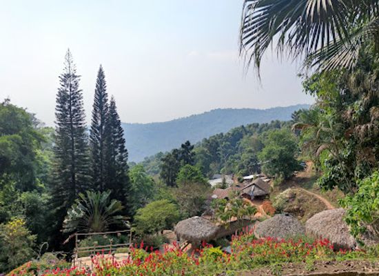 thailand/lanna/attraction/hmong-doi-pui-village