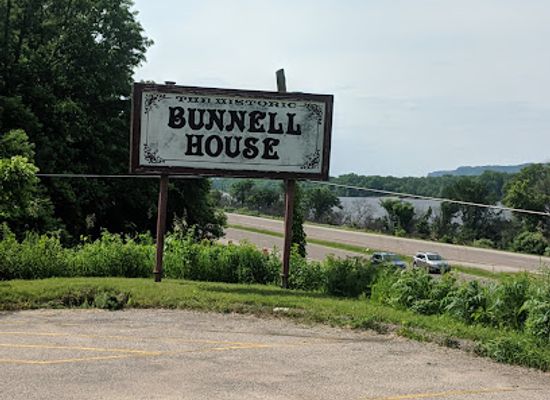 minnesota/minnesota-driftless-area/attraction/the-bunnell-house