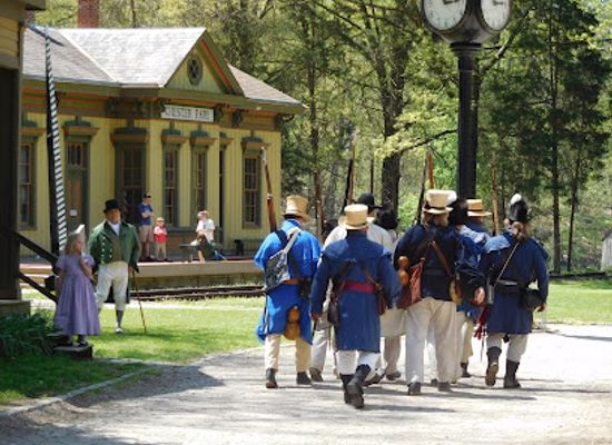 ohio/little-miami-river-valley/attraction/heritage-village-museum