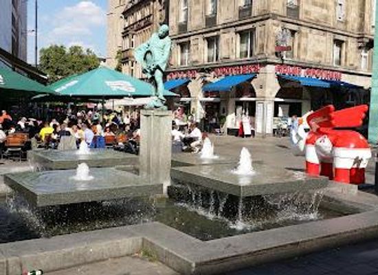 germany/essen/attraction/markt