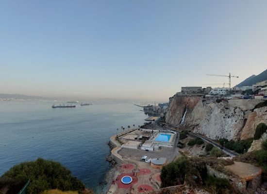 gibraltar/rosia-bay/attraction/europa-waterfall-gibraltar