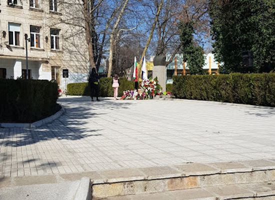 bulgaria/haskovo/attraction/monument-of-vasil-levski