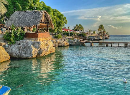 curacao/st-joris-bay/attraction/pirate-bay-curacao-beach-club-and-restaurant
