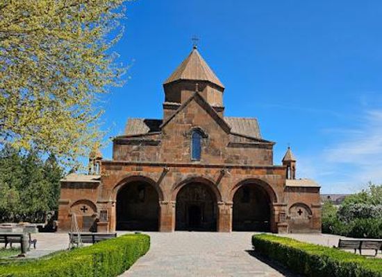 armenia/yerevan/attraction/saint-gayane-church