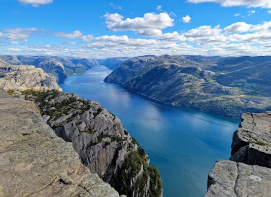 norway/preikestolen/attraction/preikestolen-hiking-starting-point