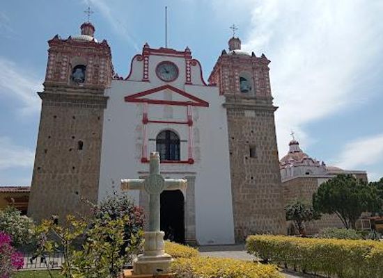 mexico/valles-centrales-of-oaxaca/attraction/templo-de-santa-maria-de-la-asuncion-tlacolula