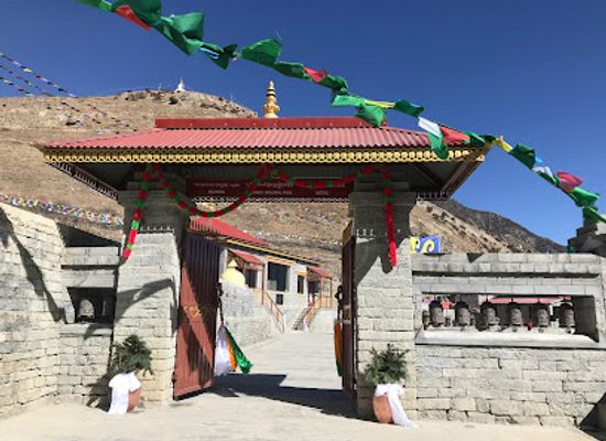 nepal/manang/attraction/milarepa-memorial-park