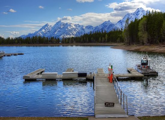 wyoming/grand-teton-national-park/attraction/colter-bay-visitor-center