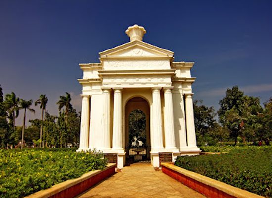 india/pondicherry/attraction/aye-mandap