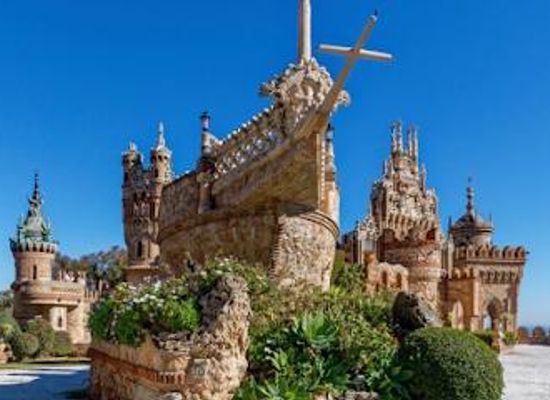spain/malaga/attraction/colomares-castle