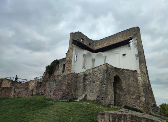 germany/upper-palatinate/attraction/donaustauf-castle-ruins