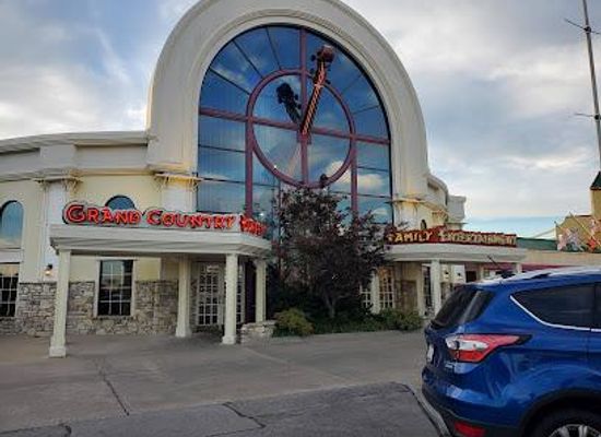 missouri/branson/attraction/grand-country-music-hall