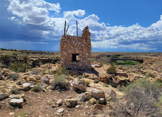 arizona/coconino-national-forest/attraction/twin-arrows-trading-post-ruins-historic-route-66