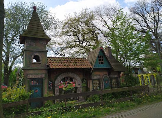 netherlands/limburg/attraction/het-aardbeienland