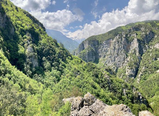 greece/mount-olympus/attraction/Faraggi-Enipea