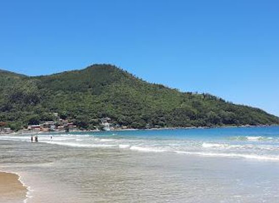 brazil/florianopolis/attraction/praia-do-pantano-do-sul