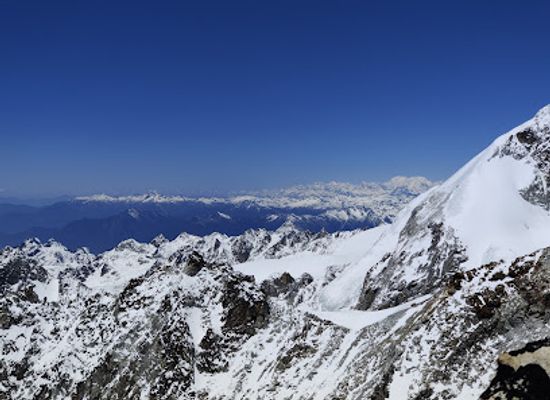 nepal/kanchenjunga-base-camp/attraction/mount-frey-frey-peak