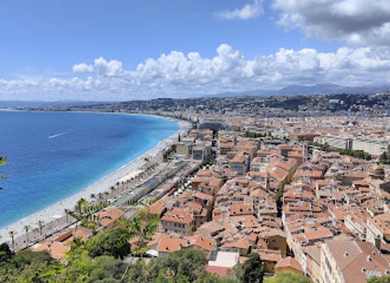 france/nice/port-of-nice/attraction/waterfall