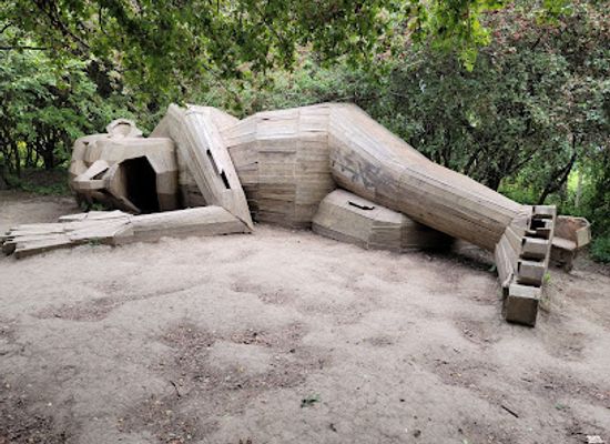 denmark/south-zealand/attraction/sleeping-louis-by-thomas-dambo-troll-12