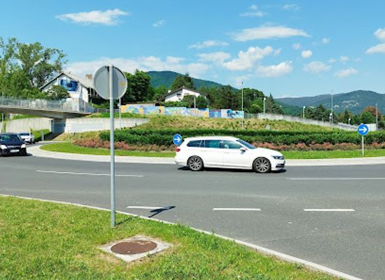 slovenia/nova-gorica/attraction/rondo-on-vojkova-street