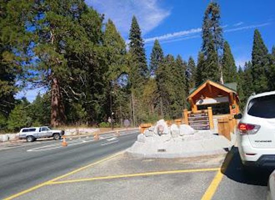california/yosemite-village/attraction/yosemite-valley-view