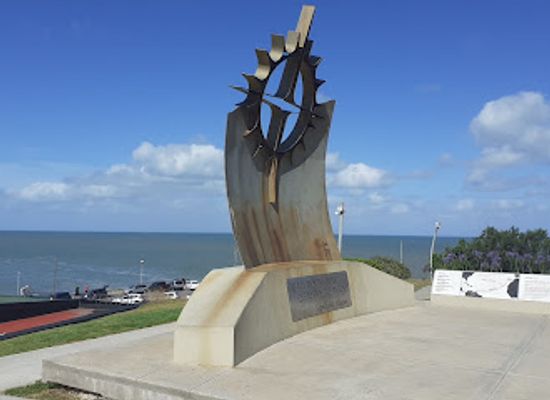 argentina/mar-del-plata/los-troncos/attraction/monumento-expedicion-atlantis