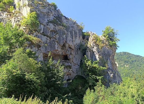 spain/asturias/attraction/la-cuevona