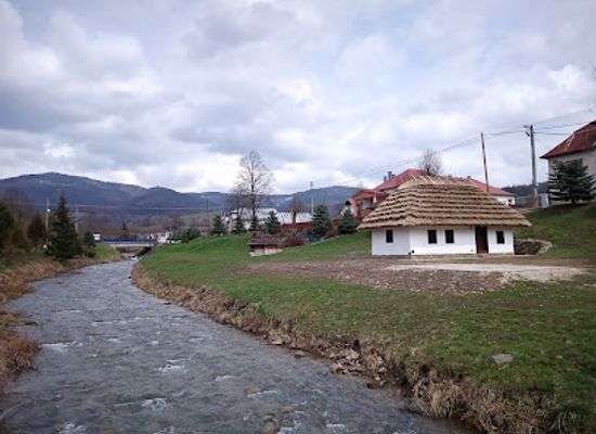 slovakia/poloniny-national-park/attraction/symbolicky-cintorin-obeti-svetelneho-znecistenia-v-zboji