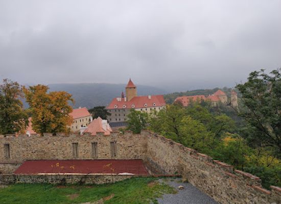 czechia/north-moravia/attraction/veveri-castle