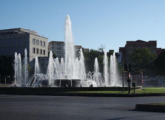 spain/madrid-community/attraction/fuente-de-la-plaza-san-juan-de-la-cruz