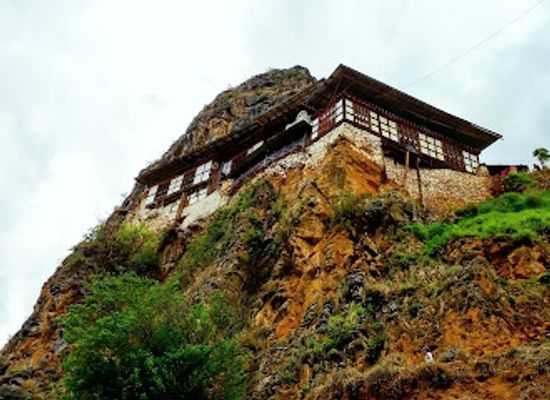 bhutan/paro/attraction/drakarpo