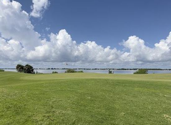 florida/space-coast/attraction/cocoa-beach-country-club