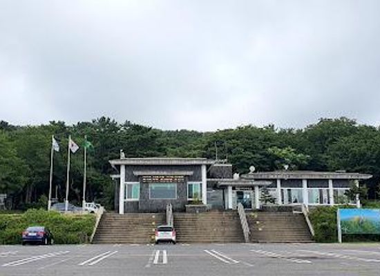 south-korea/jeju-city/attraction/rest-area-gwaneumsa-trail